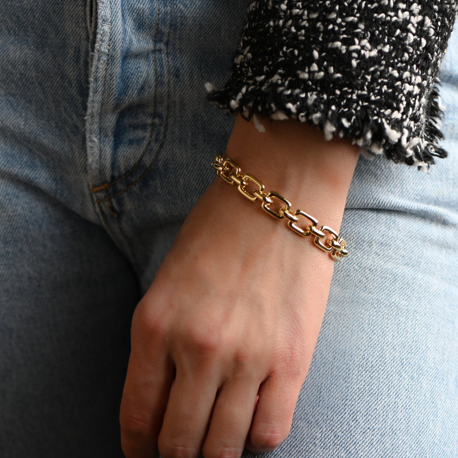 gold chunky bracelet 