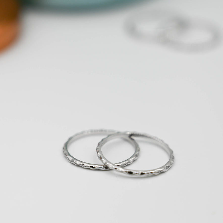 silver plain textured ring