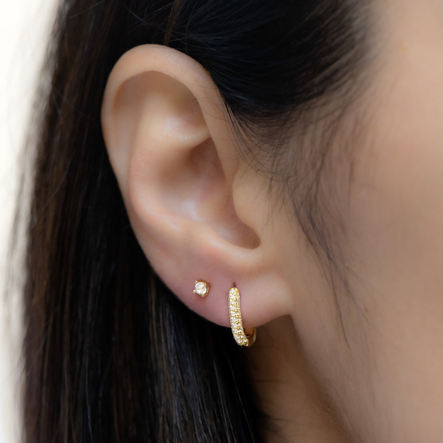 small gold hoop earrings