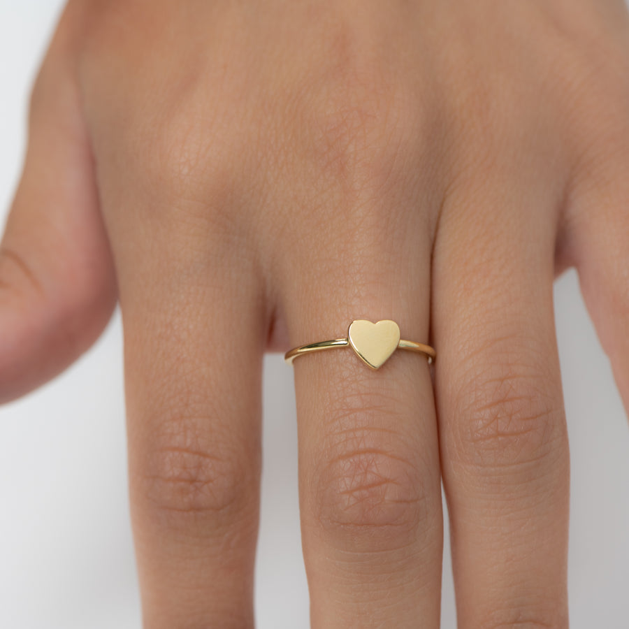 gold heart minimalist ring